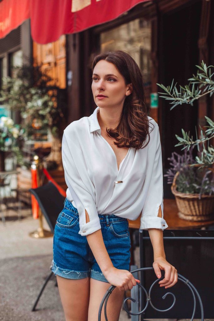 AUDREY PUB2